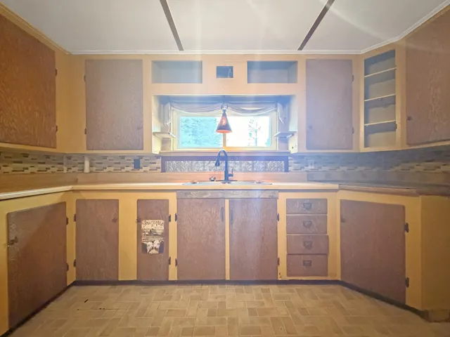 $120,000 | 11 West Street, Houlton, ME 04730