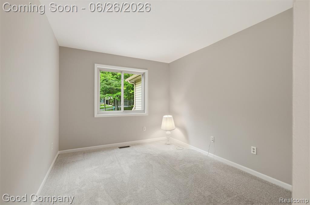 21466 Ruth Street Farmington, MI 48336 - Photo 16 of 37
