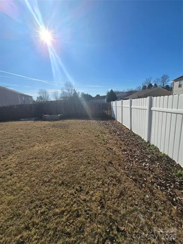 $325,000 | 11055 Thousand Oaks Drive, Huntersville, NC 28078