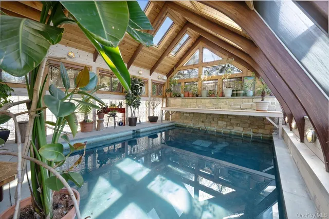 $50,000 | 1 Burkeshire Drive, Sag Harbor, NY 11963