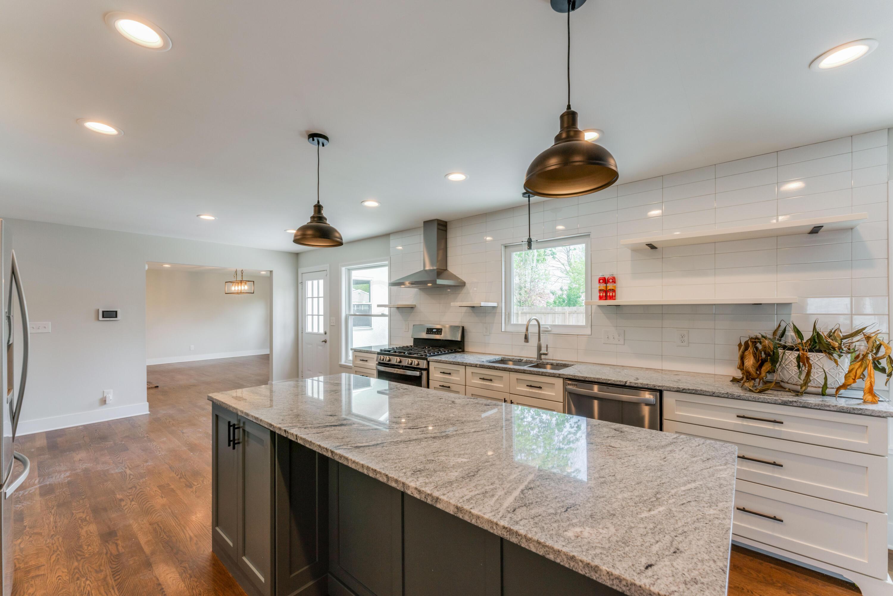 4186 Windermere Road Columbus, OH 43220 - Photo 18 of 49 22-dsc08868-dsc08870