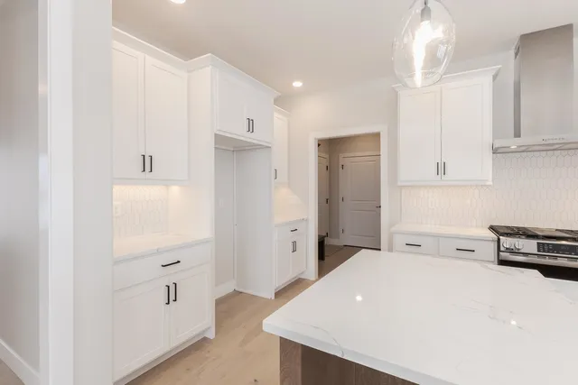 $524,900 | 5214 Belvedere Drive, Bloomington, IL 61705