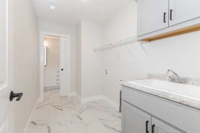 $524,900 | 5214 Belvedere Drive, Bloomington, IL 61705