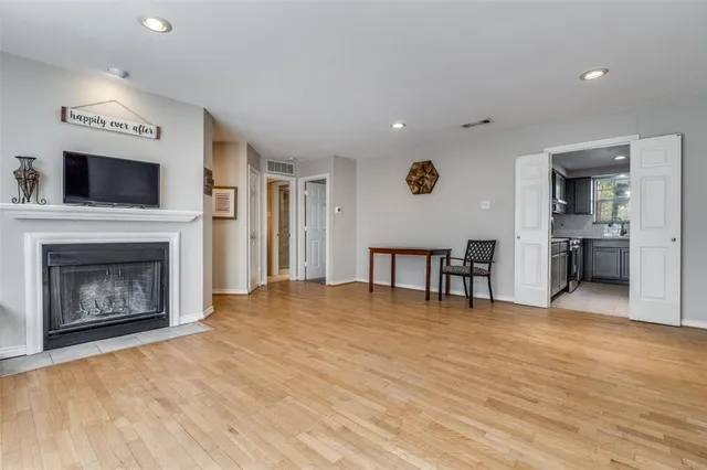 $1,500 | 3100 Cole Avenue, Unit 120, Dallas, TX 75204