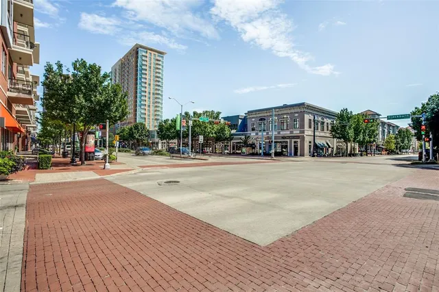 $1,500 | 3100 Cole Avenue, Unit 120, Dallas, TX 75204