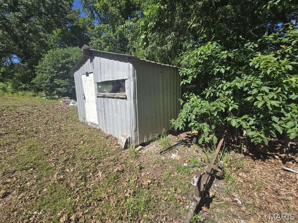 24951 Blue Waters Road Versailles, MO 65084 - Photo 34 of 37