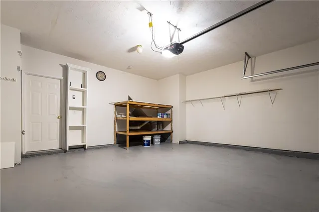 $2,200 | 317 West Oaks Trail, Woodstock, GA 30188