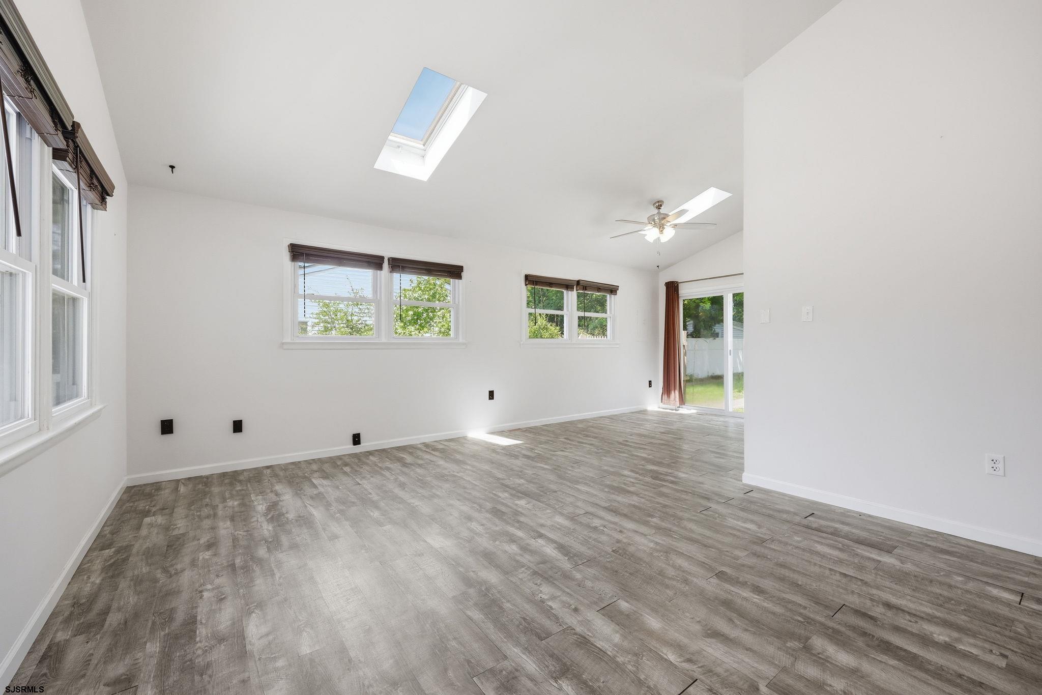 923 Center Street Tuckerton, NJ 08087 - Photo 6 of 23