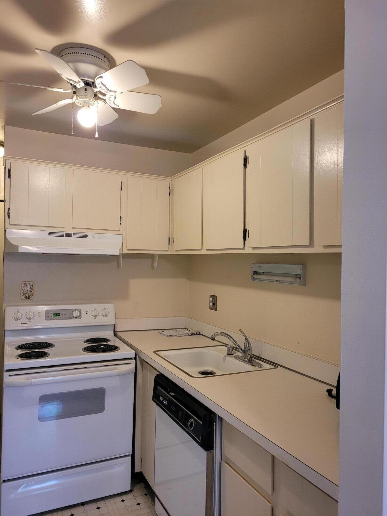 30224 Southfield Road, Unit A246 Southfield, MI 48076 - Photo 4 of 11 4556