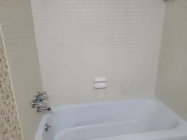 $1,300 | 30224 Southfield Road, Unit A246, Southfield, MI 48076