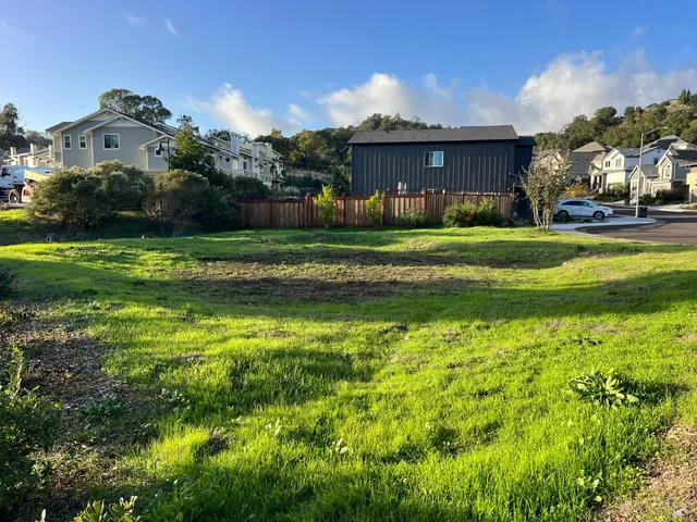 $199,000 | 2130 Vintage Circle, Santa Rosa, CA 95404