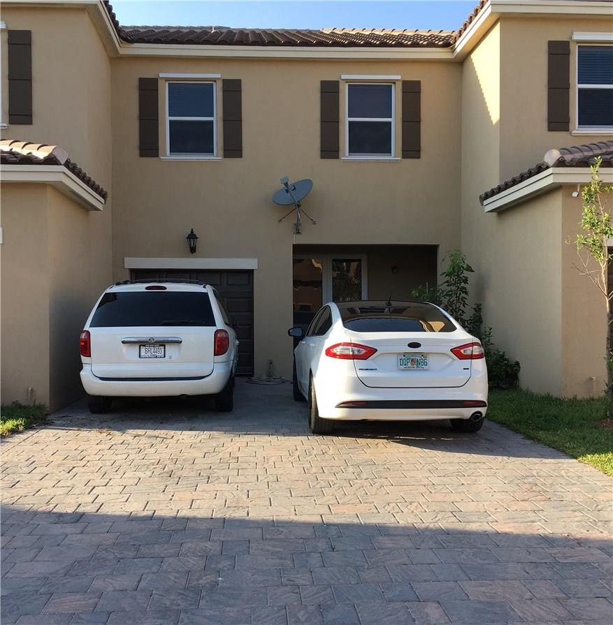 17012 Southwest 95th Terrace, Unit 17012 Miami, FL 33196 - Photo 2 of 7 Photo 2