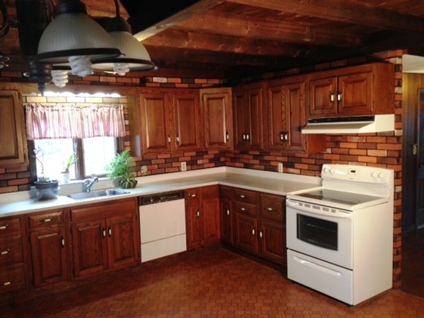 61 Main Street Hanover, MA 02339 - Photo 11 of 19