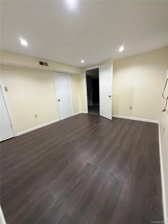 $1,975 | 179-11 Eveleth Road | St. Albans