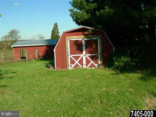 5400 Newport Road Dover, PA 17315 - Photo 8 of 24 Gallery Image 8