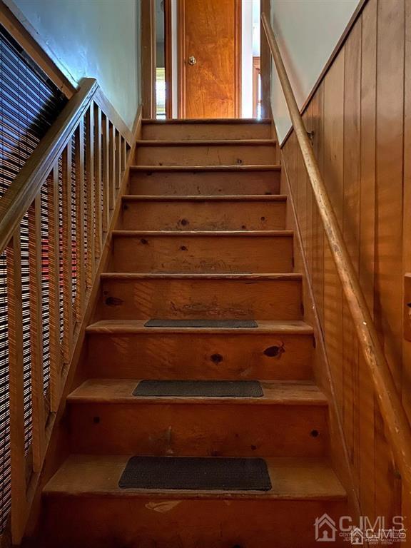 9 Cobb Road New Brunswick, NJ 08901 - Photo 15 of 24 Gallery Image 15