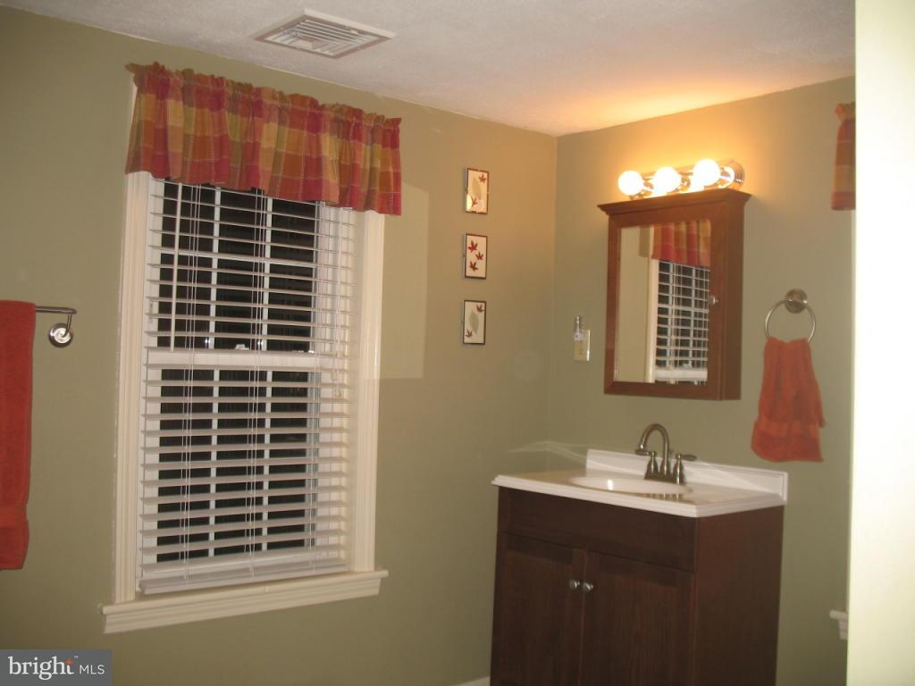 431 Rexmont Road Lebanon, PA 17042 - Photo 14 of 21 Gallery Image 14