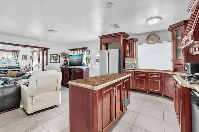 $699,000 | 2631 Northeast 214th Street, Miami, FL 33180