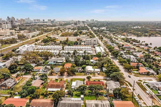 $699,000 | 2631 Northeast 214th Street, Miami, FL 33180