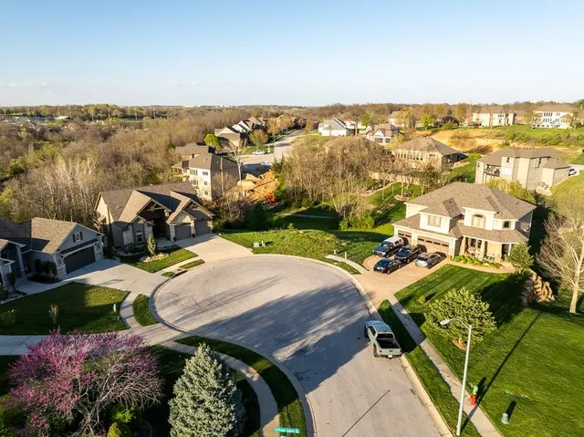 $62,500 | 2200 Southeast Pine Gate Circle, Blue Springs, MO 64014