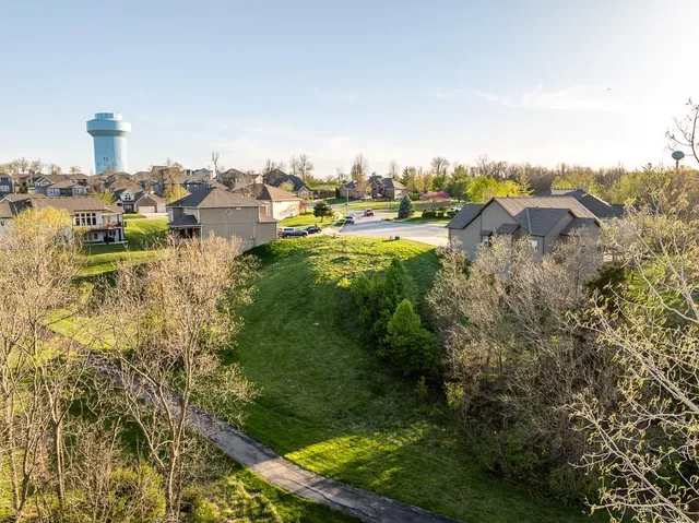 $62,500 | 2200 Southeast Pine Gate Circle, Blue Springs, MO 64014