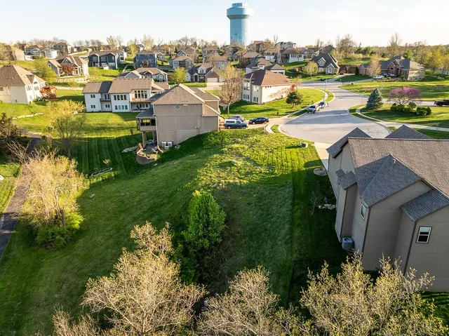 $62,500 | 2200 Southeast Pine Gate Circle, Blue Springs, MO 64014