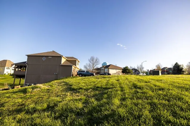 $62,500 | 2200 Southeast Pine Gate Circle, Blue Springs, MO 64014