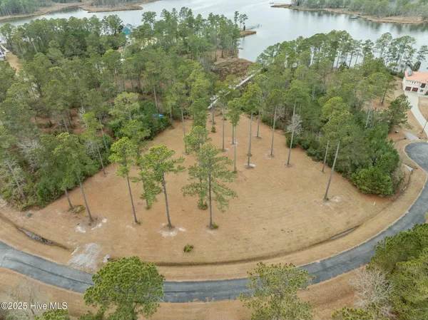 $195,000 | 54-55 Shipwreck Drive, Belhaven, NC 27810