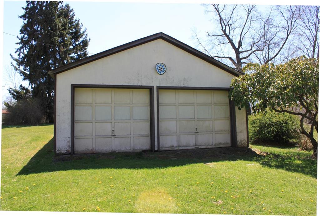 222 Dinnerbell Road Butler, PA 16002 - Photo 10 of 13