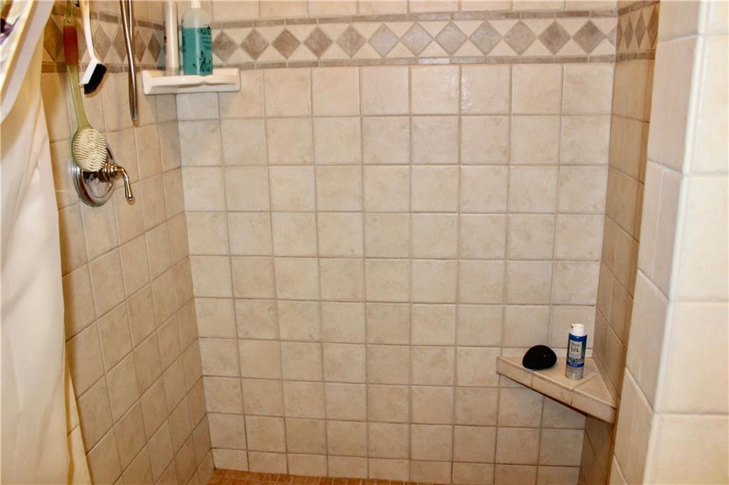 24 Heath Road East Waterboro, ME 04030 - Photo 16 of 35 Master Bath