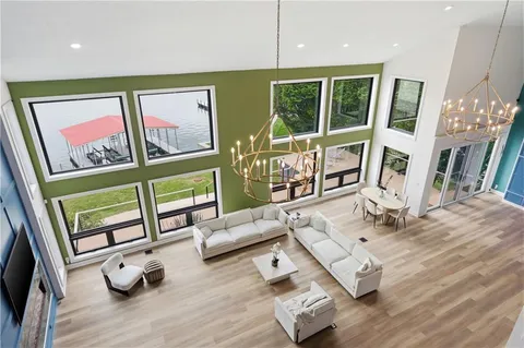 $2,500,000 | 70 M Street, Lake Lotawana, MO 64086