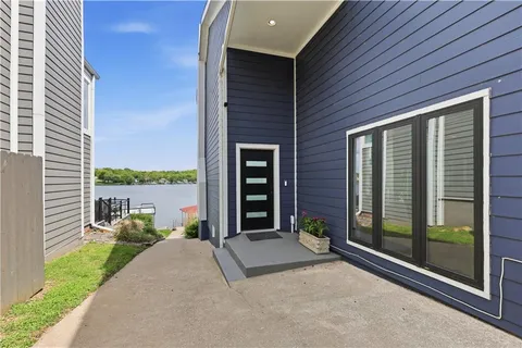 $2,500,000 | 70 M Street, Lake Lotawana, MO 64086