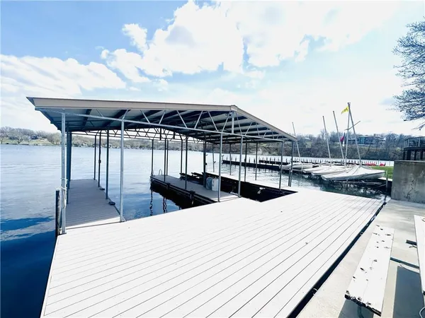 $2,500,000 | 70 M Street, Lake Lotawana, MO 64086