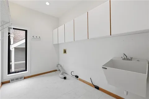 $2,500,000 | 70 M Street, Lake Lotawana, MO 64086