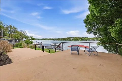 $2,500,000 | 70 M Street, Lake Lotawana, MO 64086