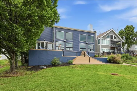 $2,500,000 | 70 M Street, Lake Lotawana, MO 64086