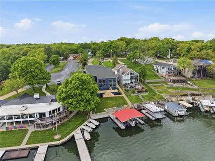 $2,500,000 | 70 M Street, Lake Lotawana, MO 64086
