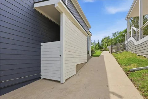 $2,500,000 | 70 M Street, Lake Lotawana, MO 64086