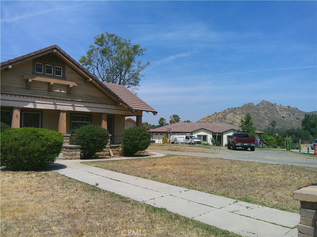 4500 Highland Place Riverside, CA 92506 - Photo 2 of 32
