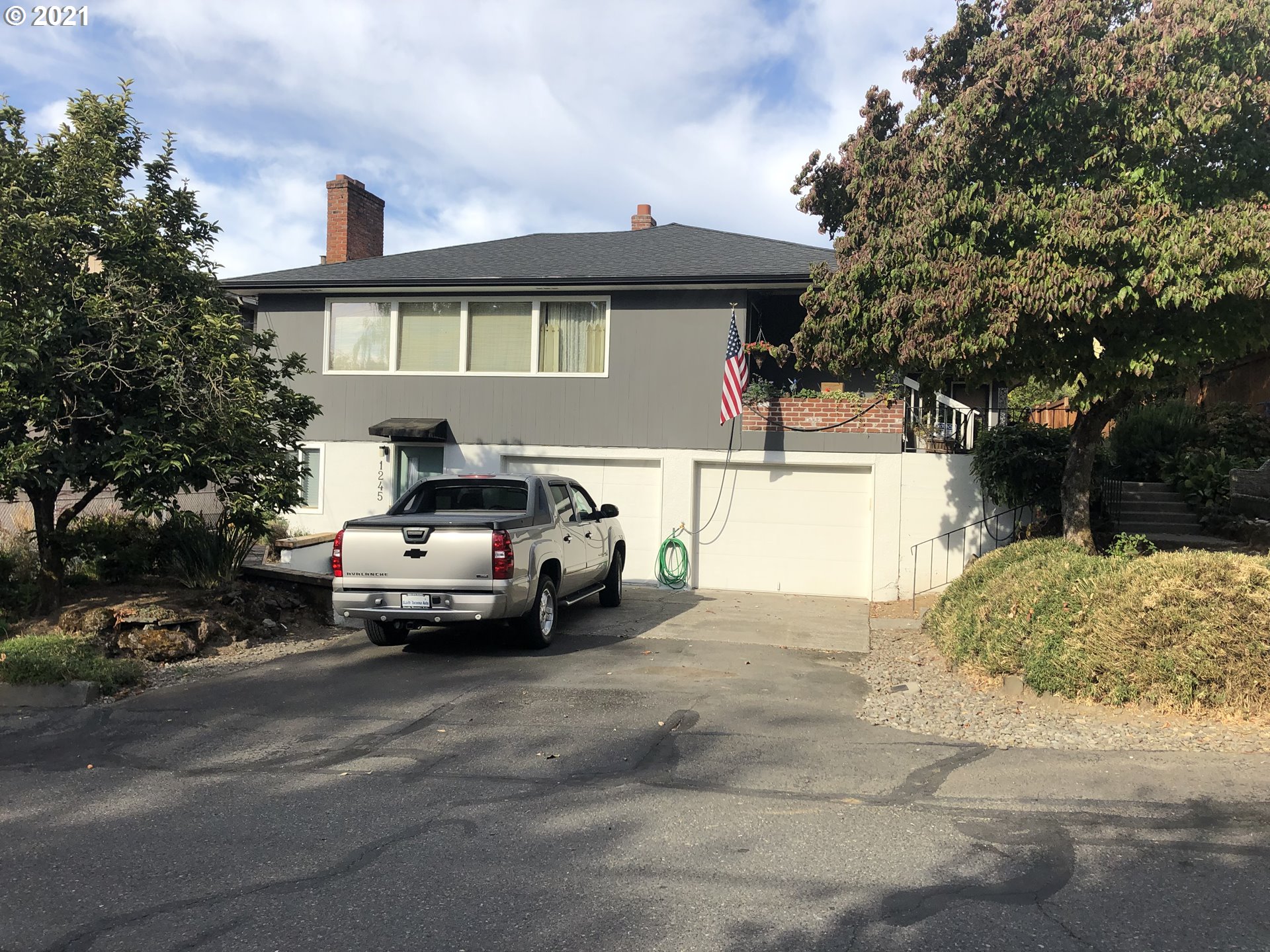 1241 Southwest Cheltenham Street Portland, OR 97239 - Photo 1 of 18 Gallery Image 1
