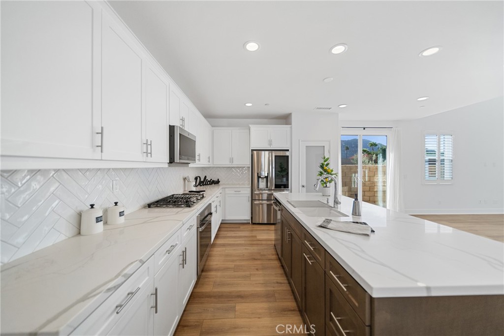 45325 Via Vela Temecula, CA 92592 - Photo 6 of 60