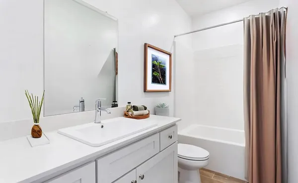 $2,600 | 7066 West Cheshire Avenue, Fresno, CA 93723