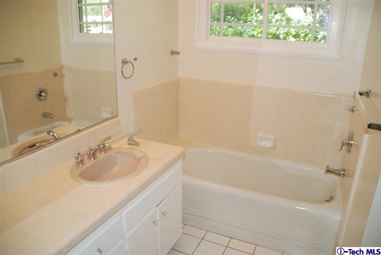 2472 Brigden Road Pasadena, CA 91104 - Photo 11 of 22 Additional Photo