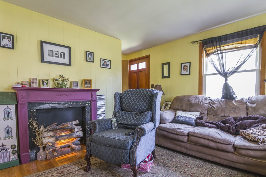 5 Christmas Tree Lane Rutland, MA 01543 - Photo 6 of 19 Gallery Image 6