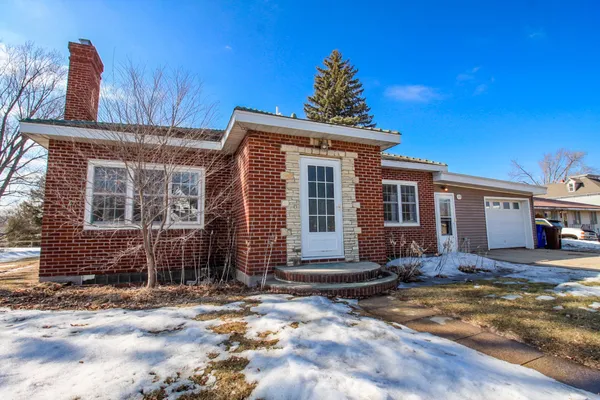 $156,000 | 705 Marshall Avenue, Henning, MN 56551