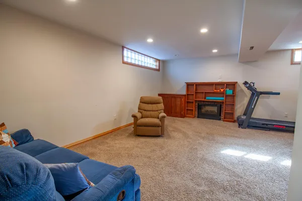 $156,000 | 705 Marshall Avenue, Henning, MN 56551