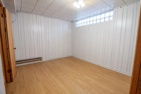 $156,000 | 705 Marshall Avenue, Henning, MN 56551