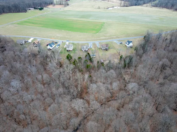 $340,000 | 828 Kirbytown Road, Lafayette, TN 37083