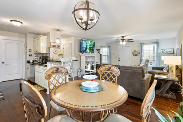 $340,000 | 828 Kirbytown Road, Lafayette, TN 37083
