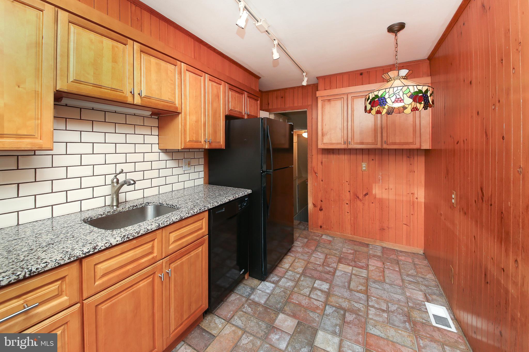 319 Pomeroy Street Ridley Park, PA 19078 - Photo 8 of 30 Gallery Image 8